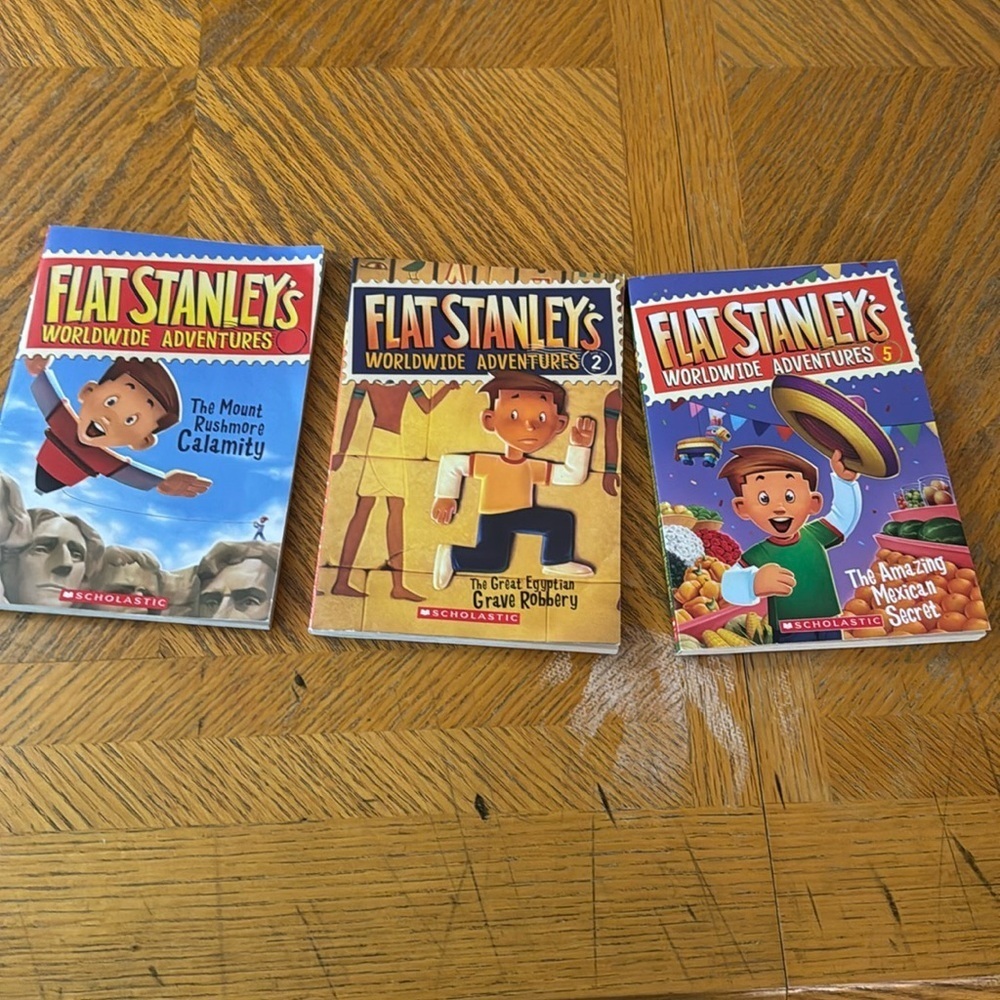 3 Flat Stanley’s scholastic paperback books